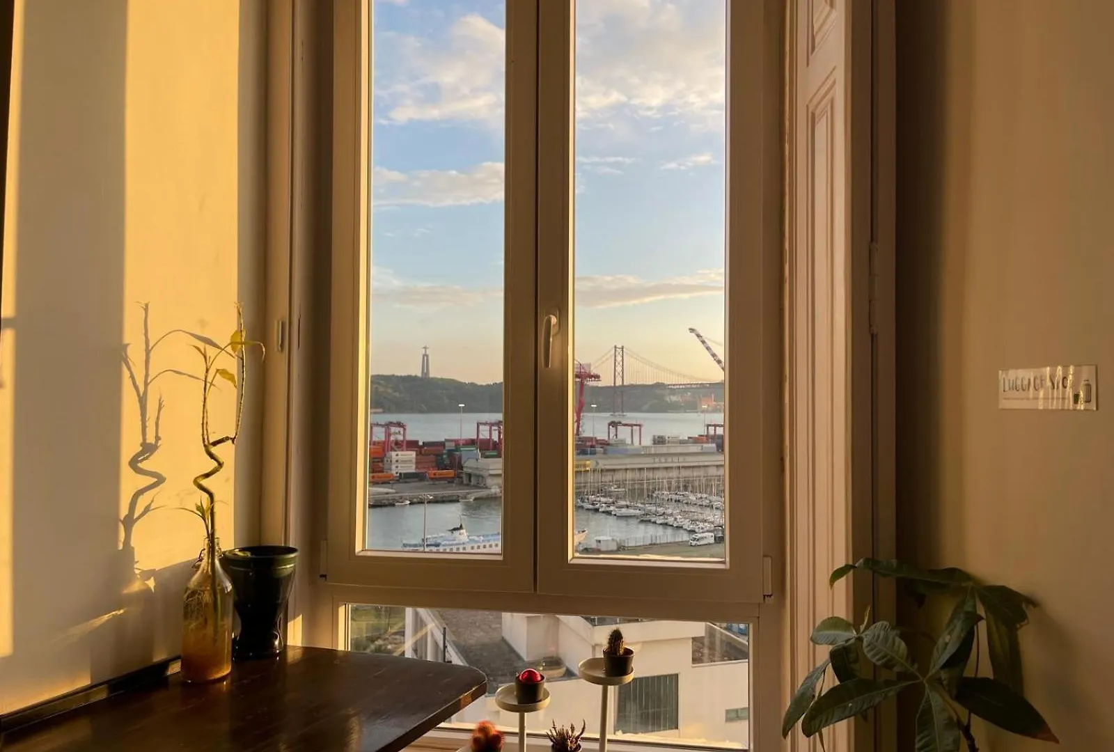 Embassy Arriaga Private Elegance Rooms In Stylish Shared Apartment location