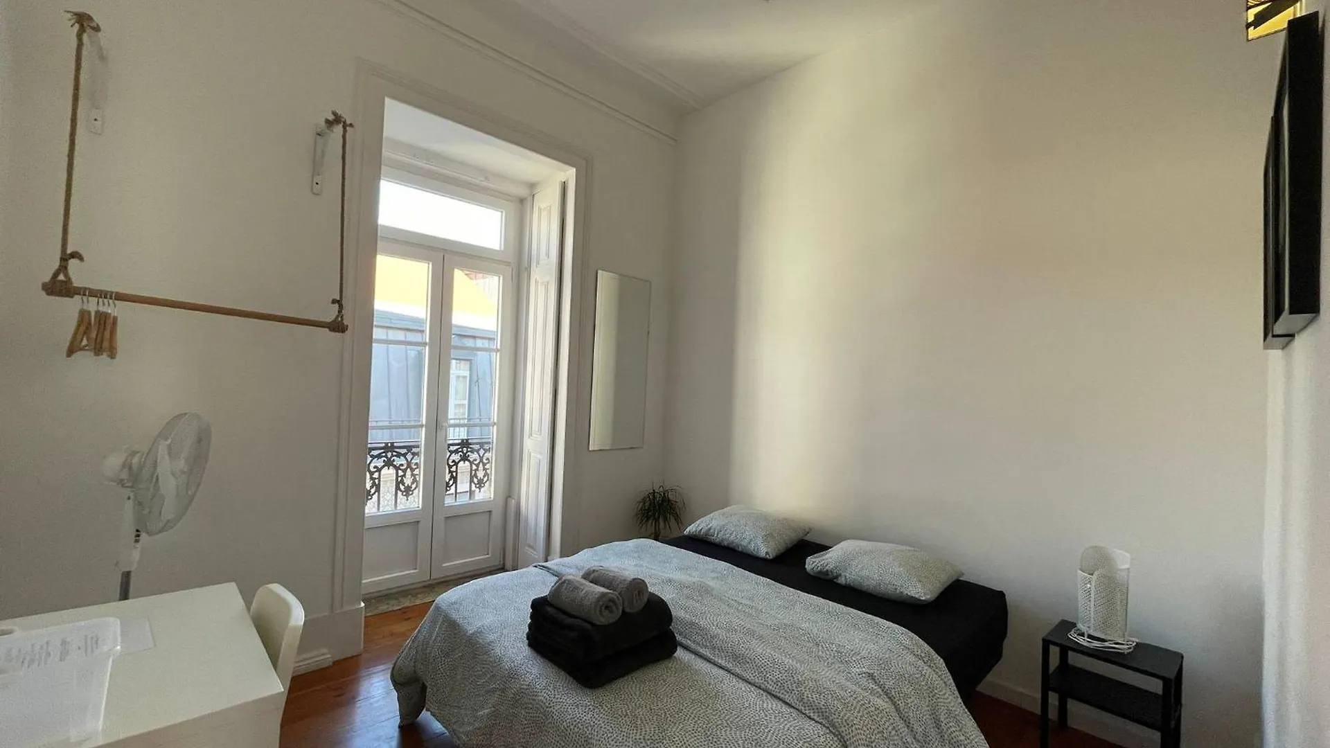 Embassy Arriaga Private Elegance Rooms In Stylish Shared Apartment Lisboa